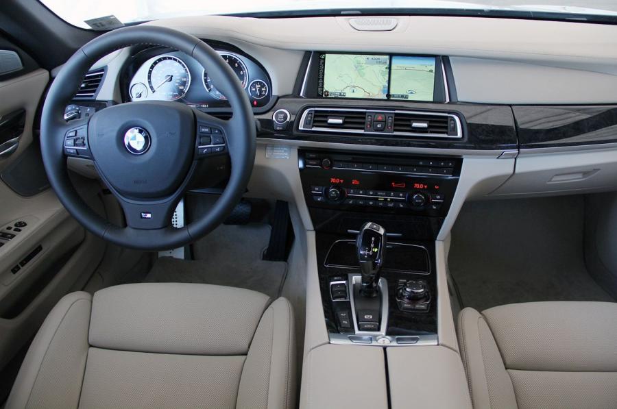  BMW 750iL 2013 года  (фото 87 из 96)